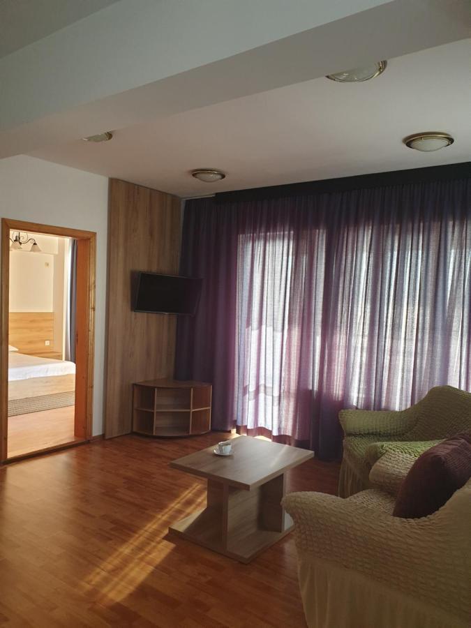 Poarta Apelor Hotel Sarichioi Ngoại thất bức ảnh