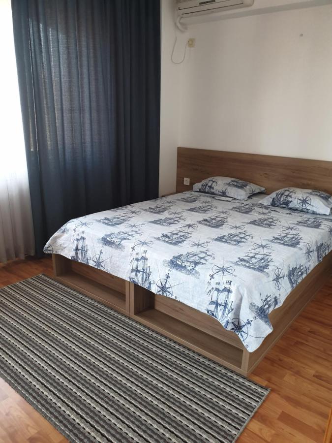 Poarta Apelor Hotel Sarichioi Ngoại thất bức ảnh