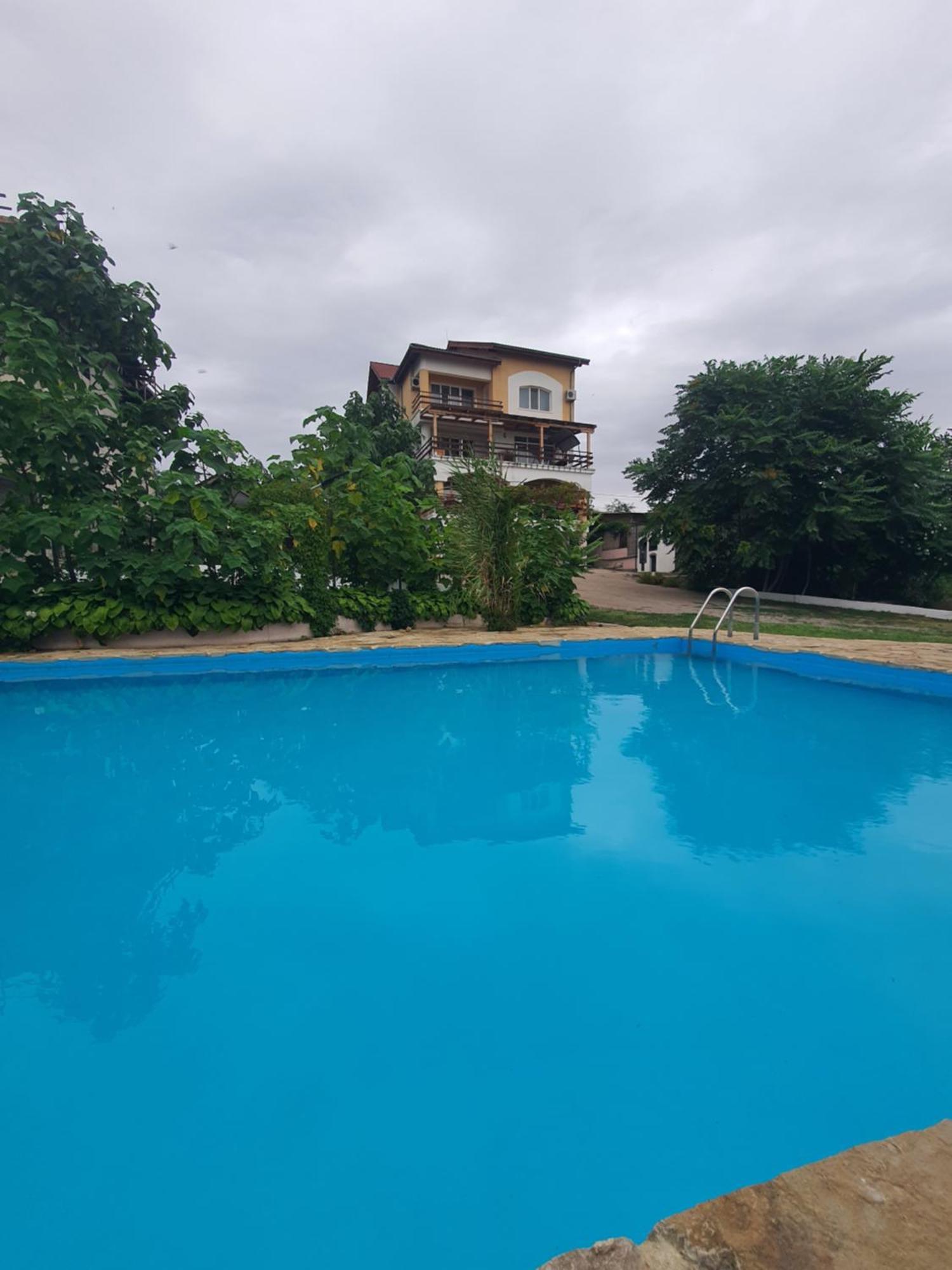 Poarta Apelor Hotel Sarichioi Ngoại thất bức ảnh