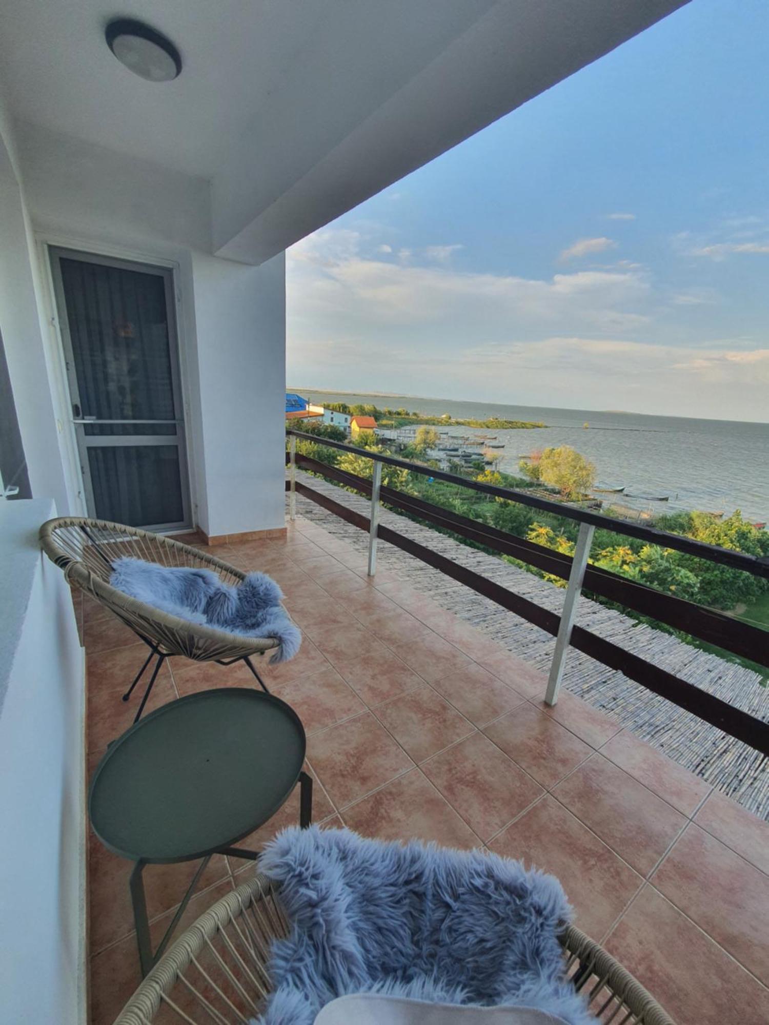 Poarta Apelor Hotel Sarichioi Ngoại thất bức ảnh